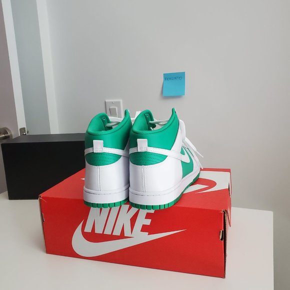 Nike Dunk High Stadium Green White - Picture 2 of 3
